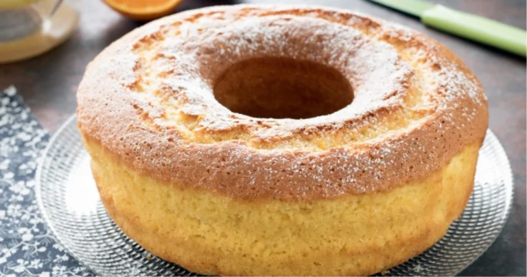 Ciambella all’arancia: ricetta soffice, profumata e facile da preparare