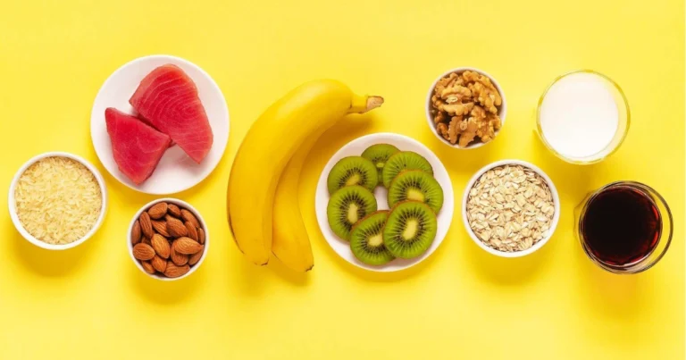 Alimenti per dormire meglio: cosa favorisce il riposo e cosa ostacolarlo