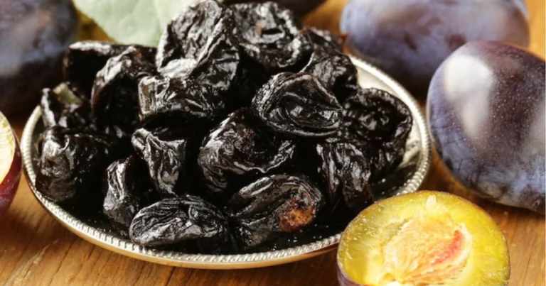 I benefici delle prugne secche: un alimento naturale ricco di proprietà per il benessere quotidiano
