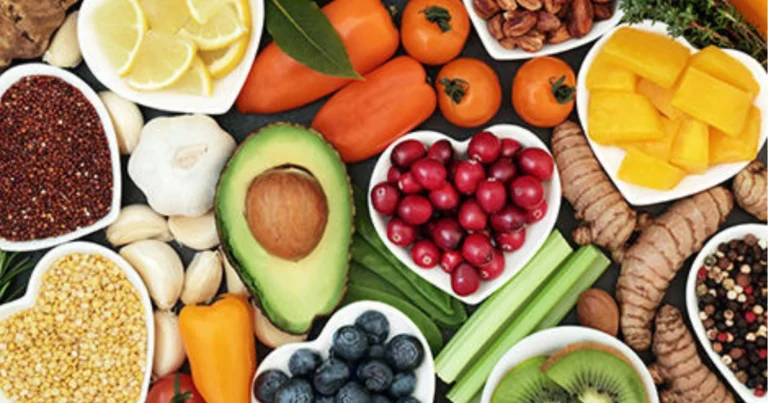 I migliori alimenti per rafforzare ogni parte del corpo: guida completa alla nutrizione mirata