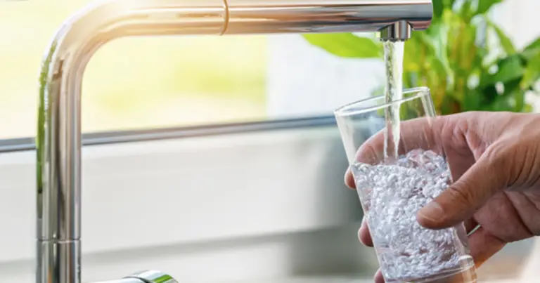 Sistema di filtraggio dell’acqua a più stadi: come funziona e perché è efficace