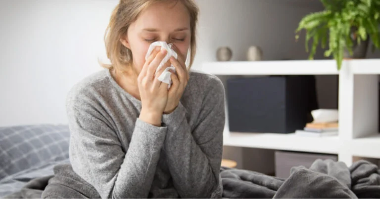 Segnali di un sistema immunitario indebolito: come riconoscerli e rafforzare le difese naturali