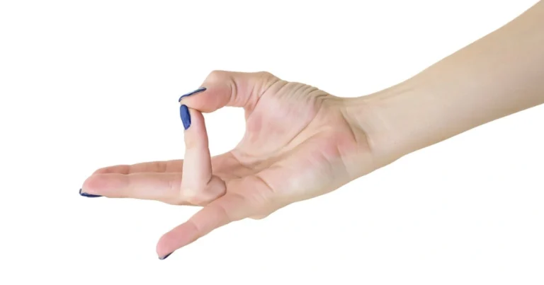 Prithvi Mudra: guida completa alla pratica, benefici ed equilibrio interiore